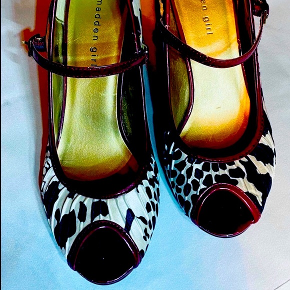 BNWT STEVE MADDEN Animal Print Pin Up Heels, Size 8 - Picture 2 of 5